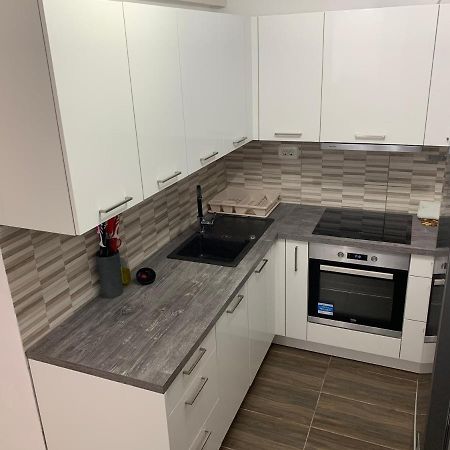 Apartment Old Town Изола Екстериор снимка