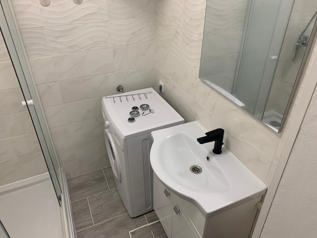 Apartment Old Town Изола Екстериор снимка